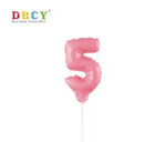 Balónek s číslem na tyči "5" 