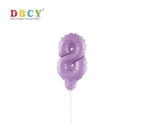 Balon cyferka na patyczku "8"