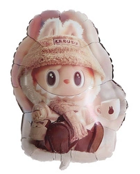 Balon foliowy Labubu z uroczym zimowym motywem 65x47 cm.
